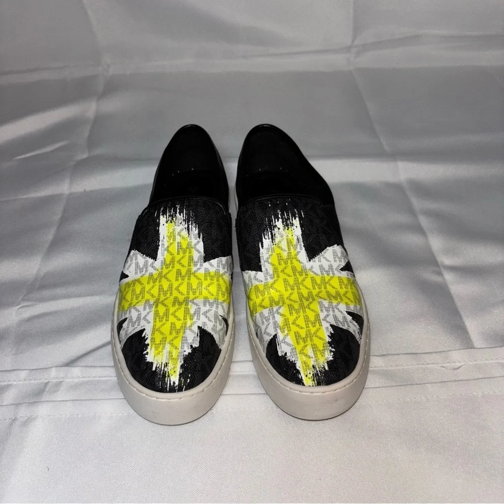 Michael Kors Women's Teddi Slip-On Sneaker Slip-On Shoes Size 7 - Picture 2 of 9